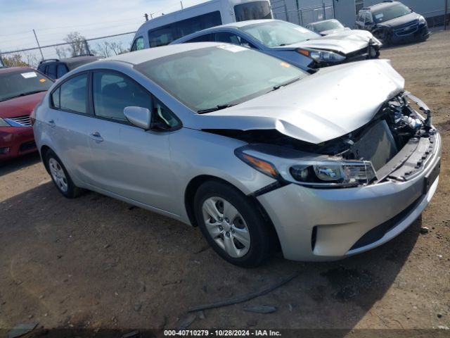 kia forte 2018 3kpfl4a72je213674