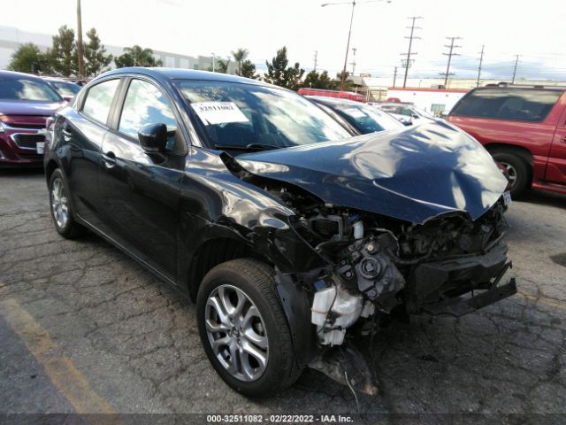 toyota yaris ia 2017 3mydlbyv0hy182371