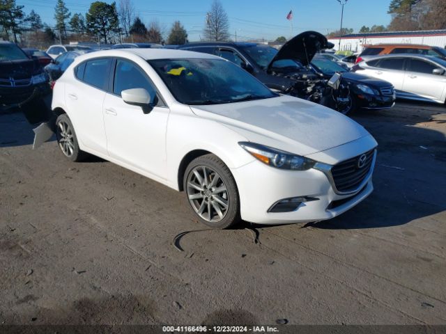 mazda mazda3 2018 3mzbn1l30jm229585