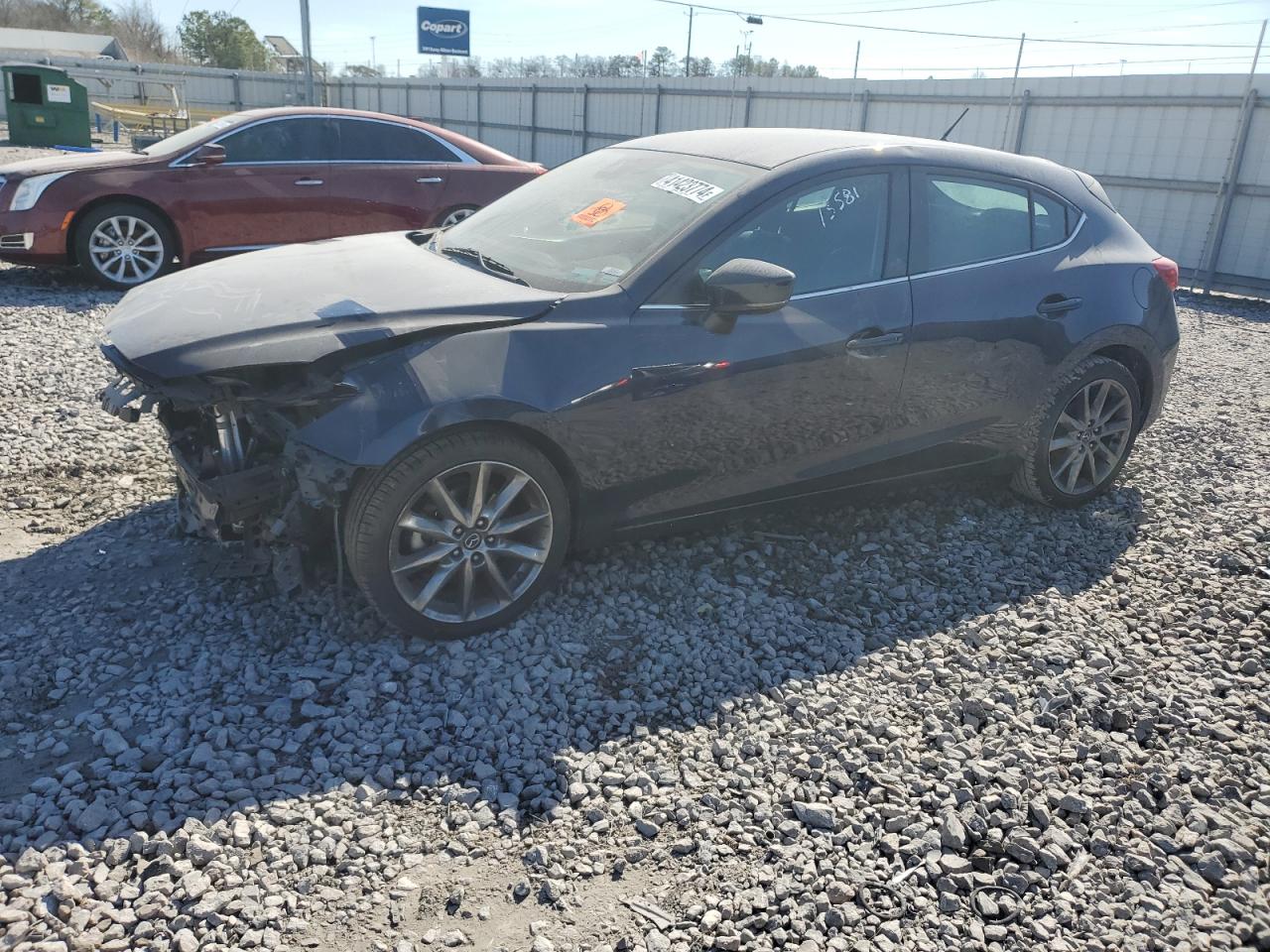 mazda 3 2018 3mzbn1l33jm276058