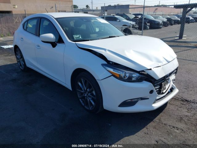 mazda mazda3 2018 3mzbn1l38jm259434