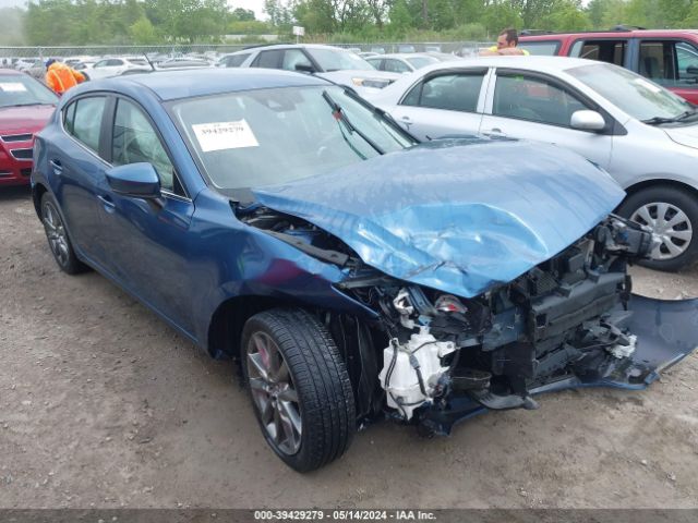 mazda mazda3 2018 3mzbn1l3xjm176281