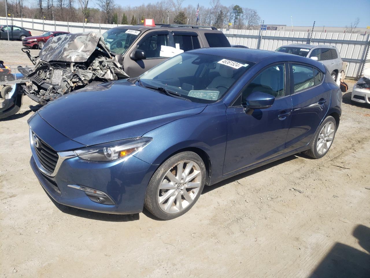 mazda 3 2017 3mzbn1m32hm132008