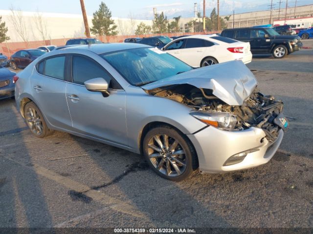 mazda mazda3 2018 3mzbn1v31jm209004