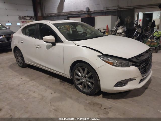 mazda mazda3 2018 3mzbn1v32jm188650