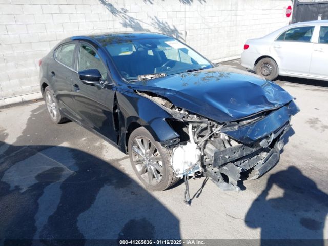 mazda mazda3 2018 3mzbn1v32jm258180