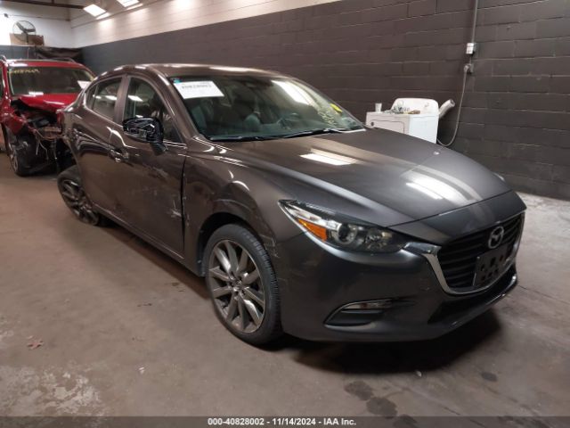 mazda mazda3 2018 3mzbn1v33jm215936