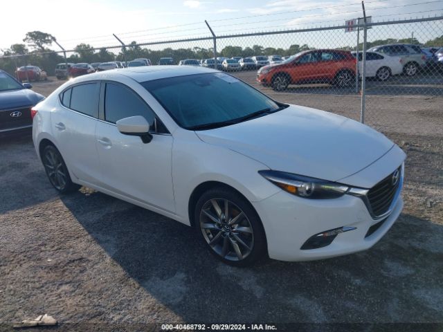 mazda mazda3 2018 3mzbn1w31jm169425