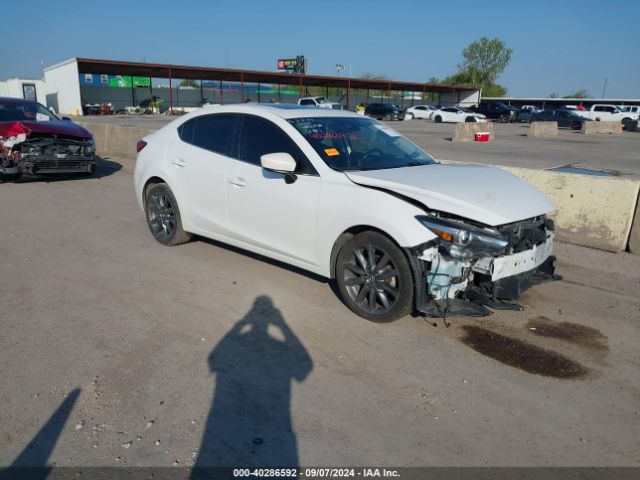 mazda mazda3 2018 3mzbn1w34jm249690