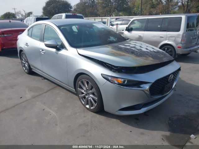 mazda mazda3 2019 3mzbpaalxkm110263