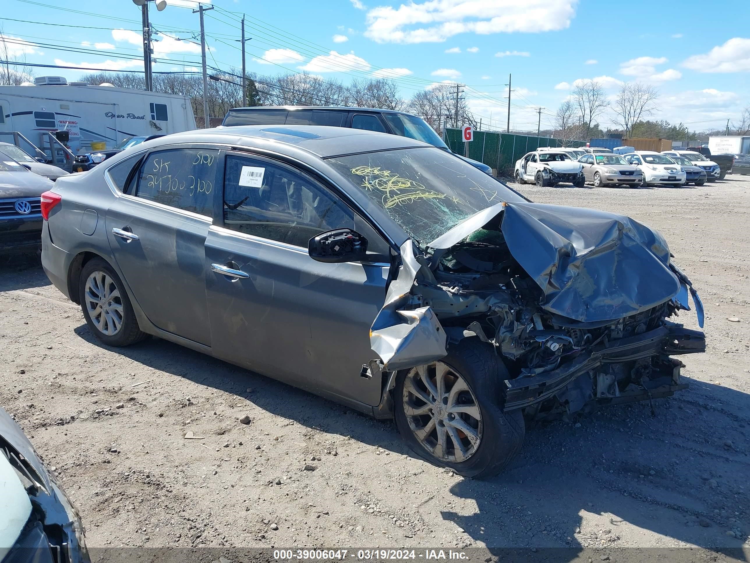 nissan sentra 2018 3n1ab7ap1jy317122