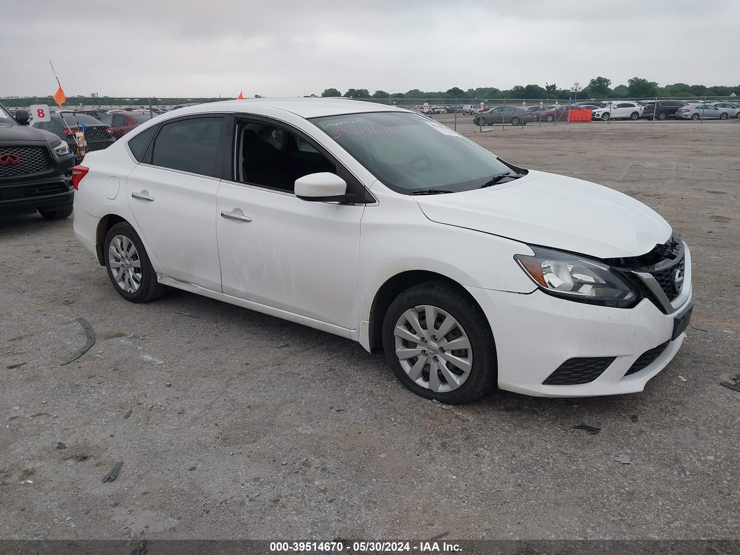 nissan sentra 2018 3n1ab7ap7jy323250