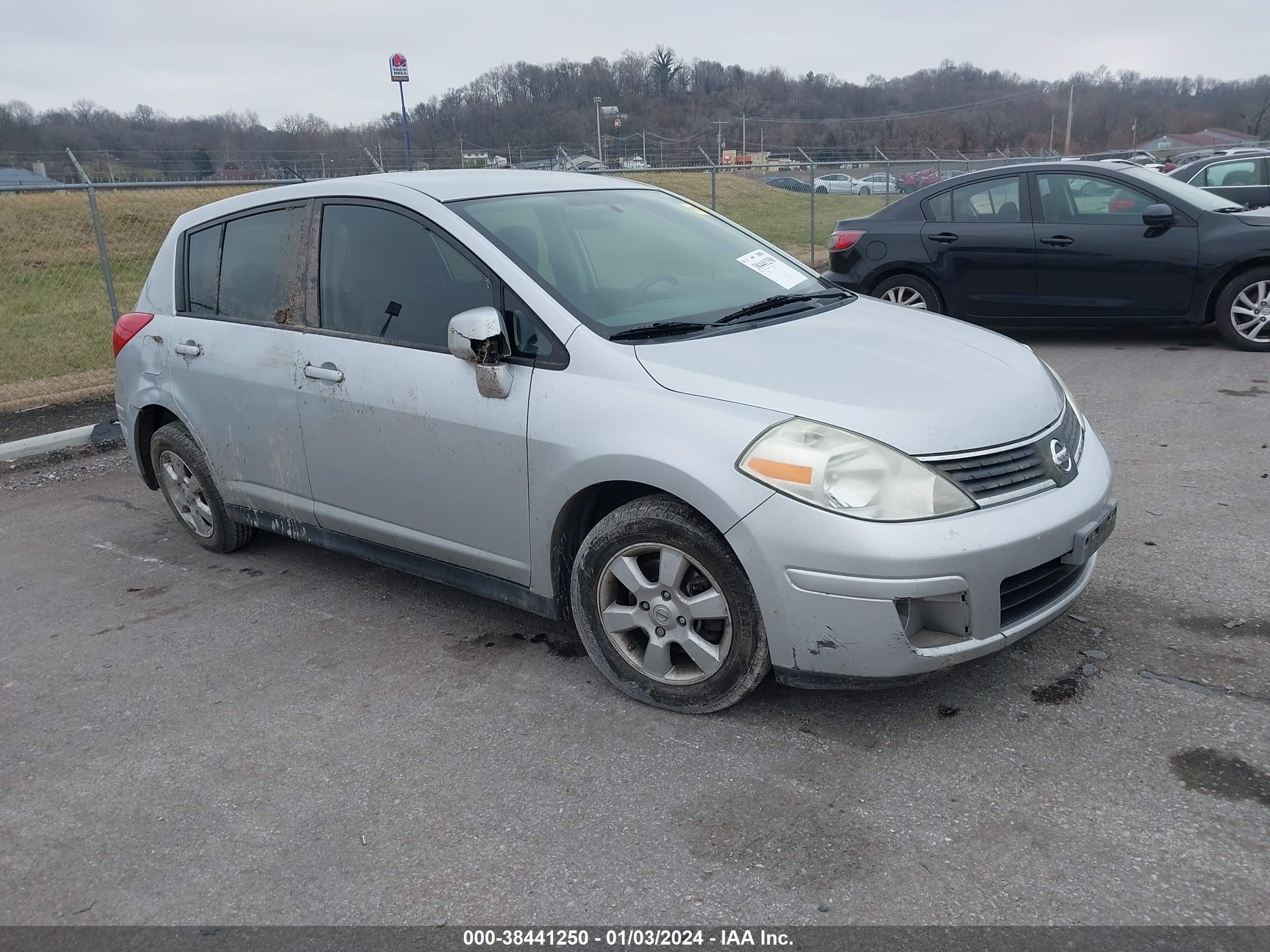 nissan versa 2008 3n1bc13e28l446407