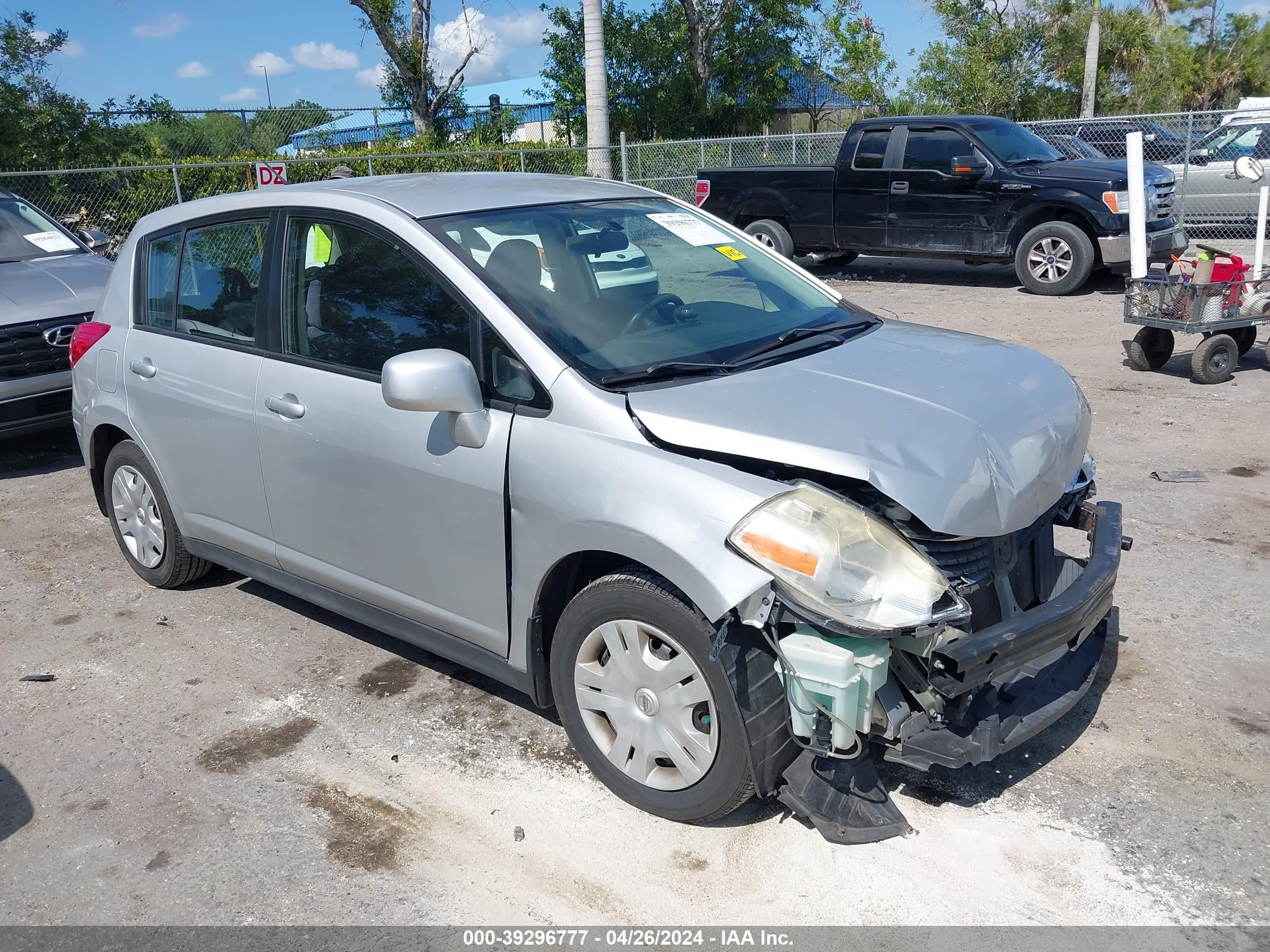 nissan versa 2007 3n1bc13e47l414945