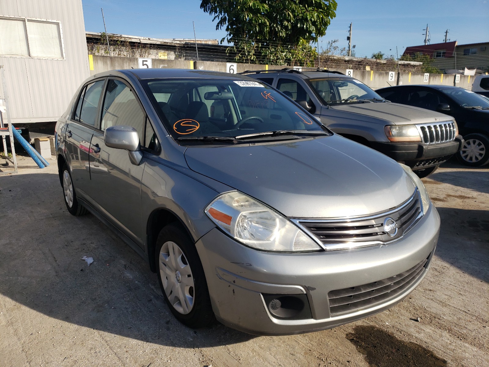 nissan versa s 2010 3n1bc1ap4al379853