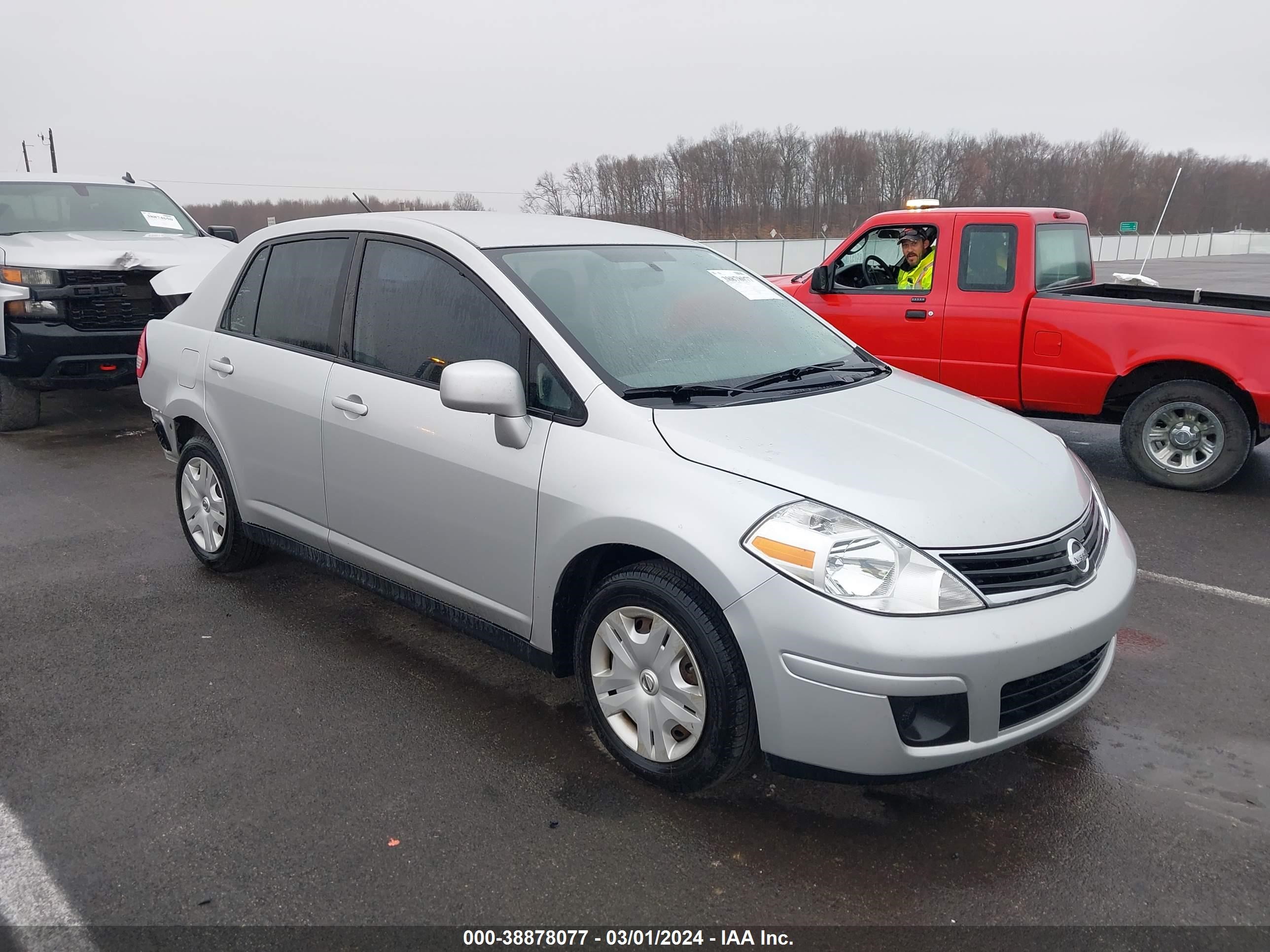 nissan versa 2011 3n1bc1ap5bl390653