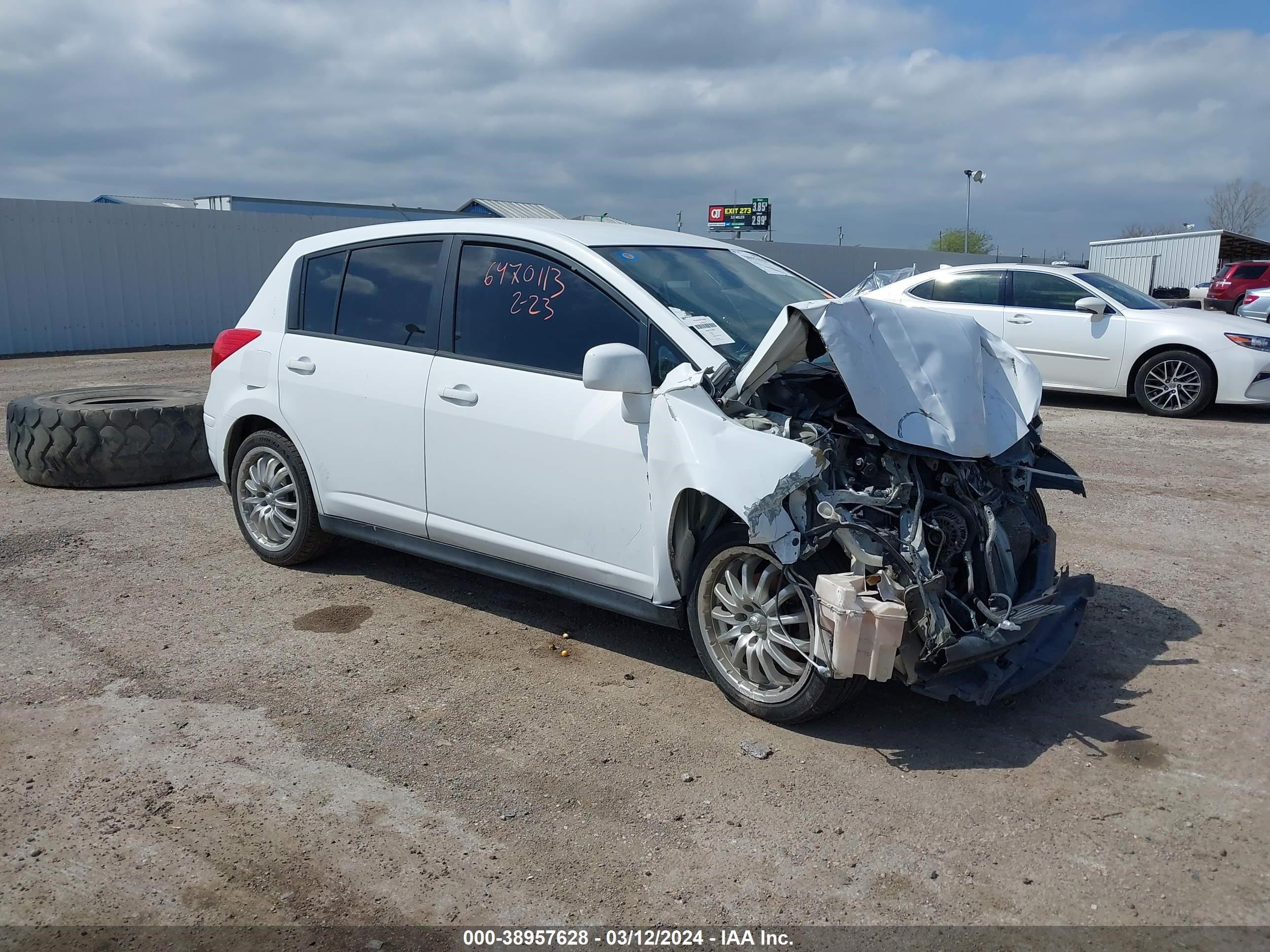 nissan versa 2011 3n1bc1cp4bl430881