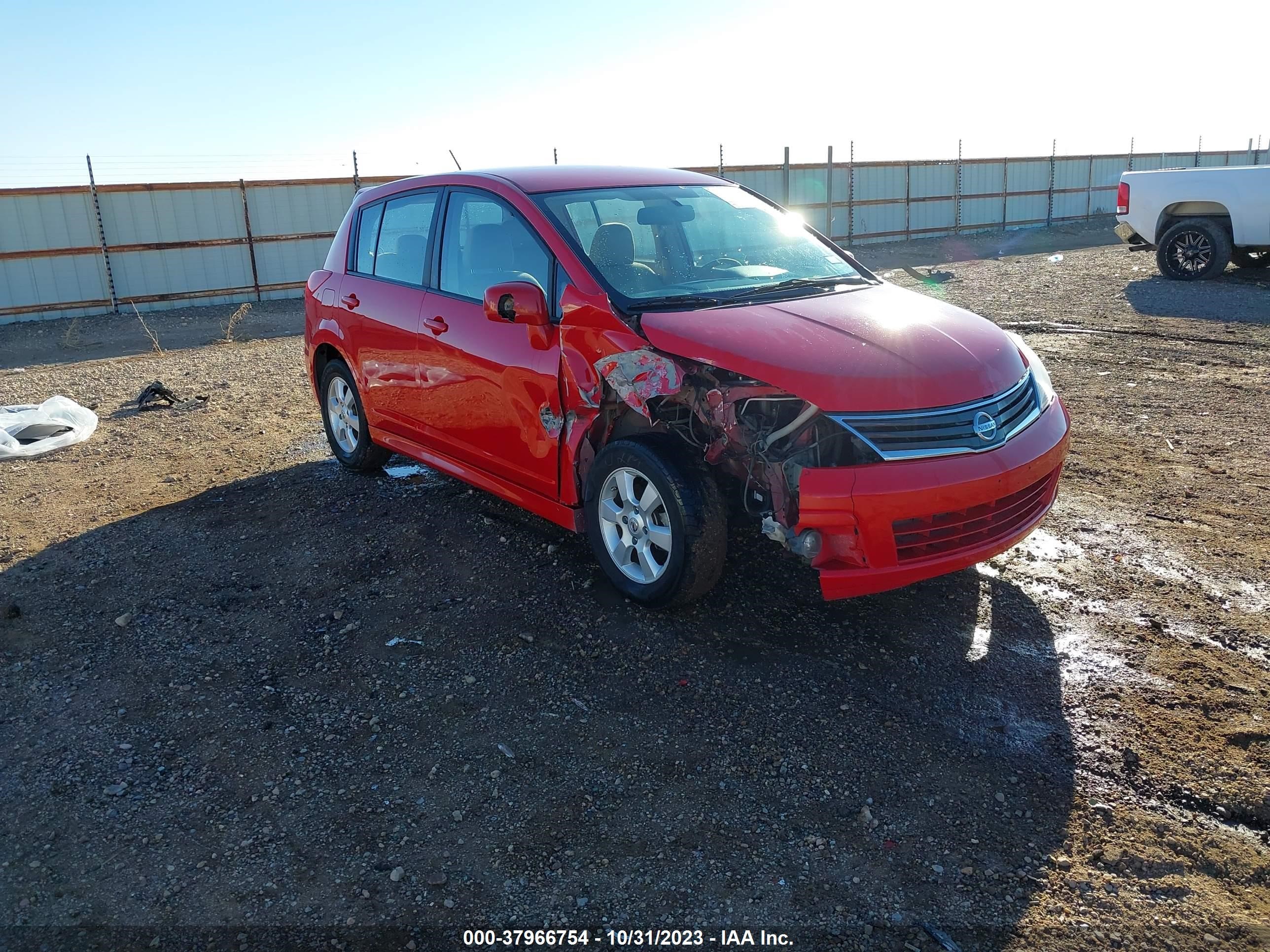 nissan versa 2010 3n1bc1cp5al438194