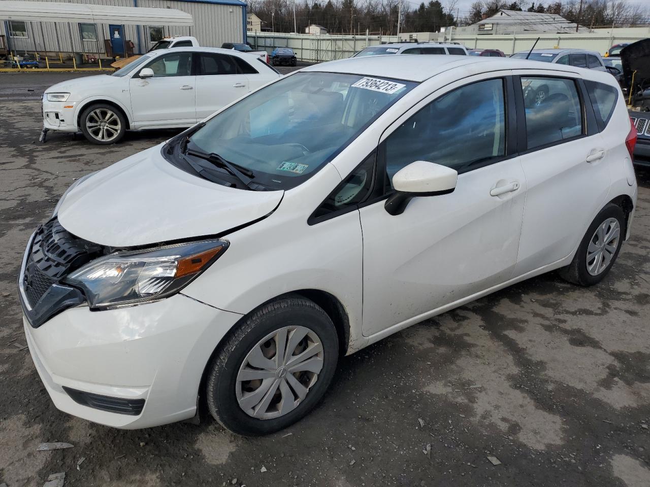 nissan versa 2018 3n1ce2cp0jl365482