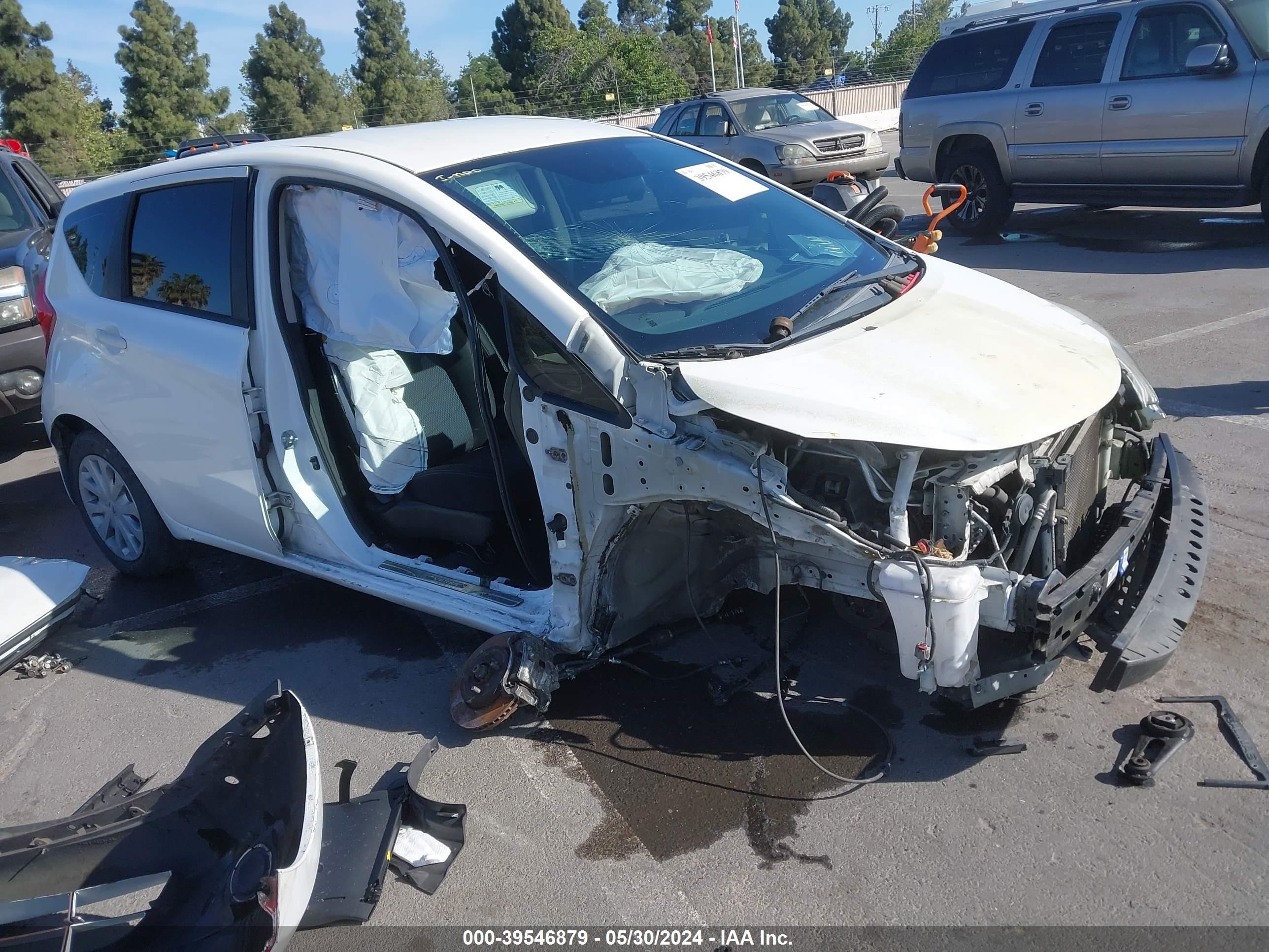 nissan versa 2014 3n1ce2cp1el370325