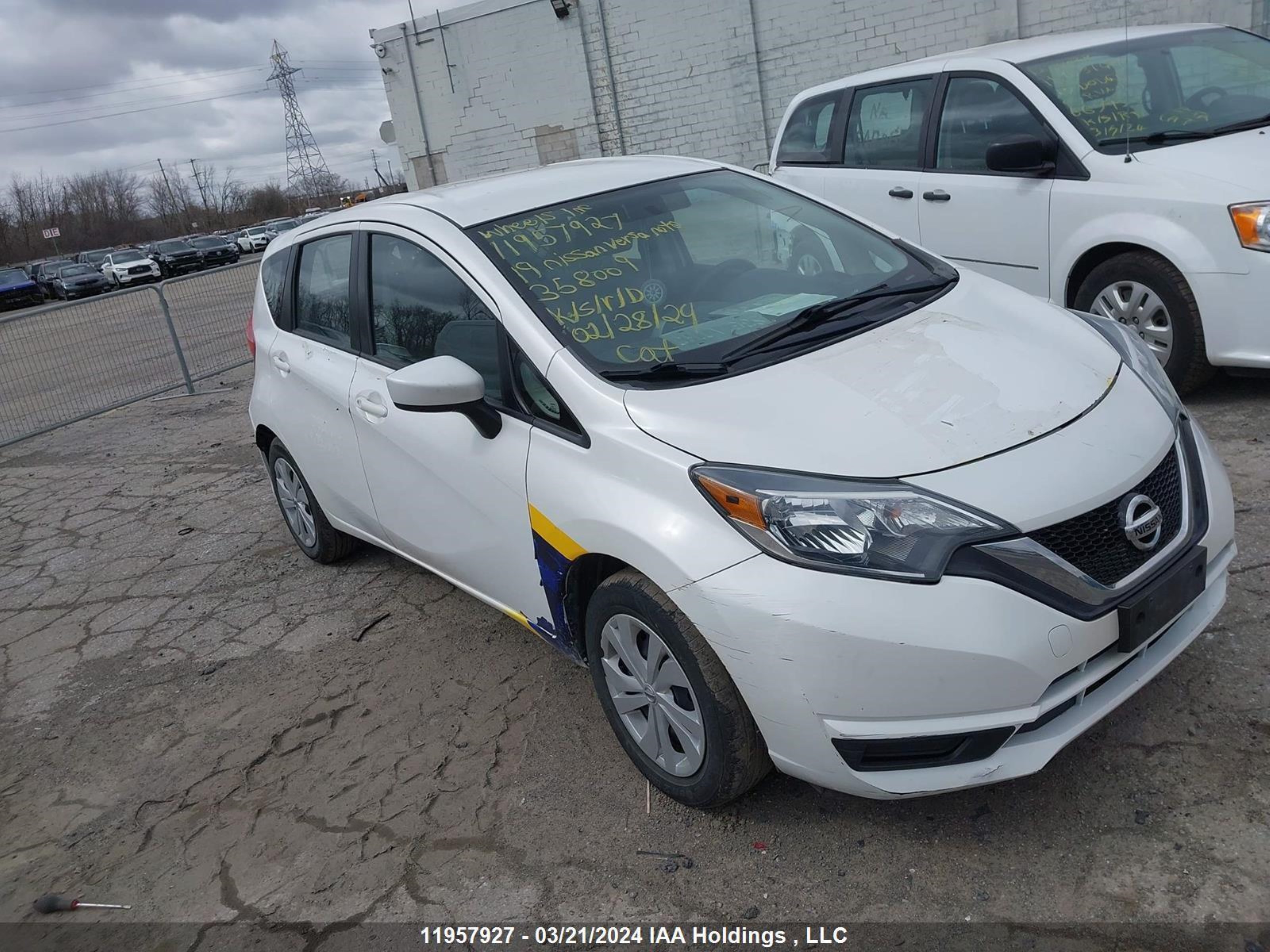 nissan versa 2019 3n1ce2cp3kl358009