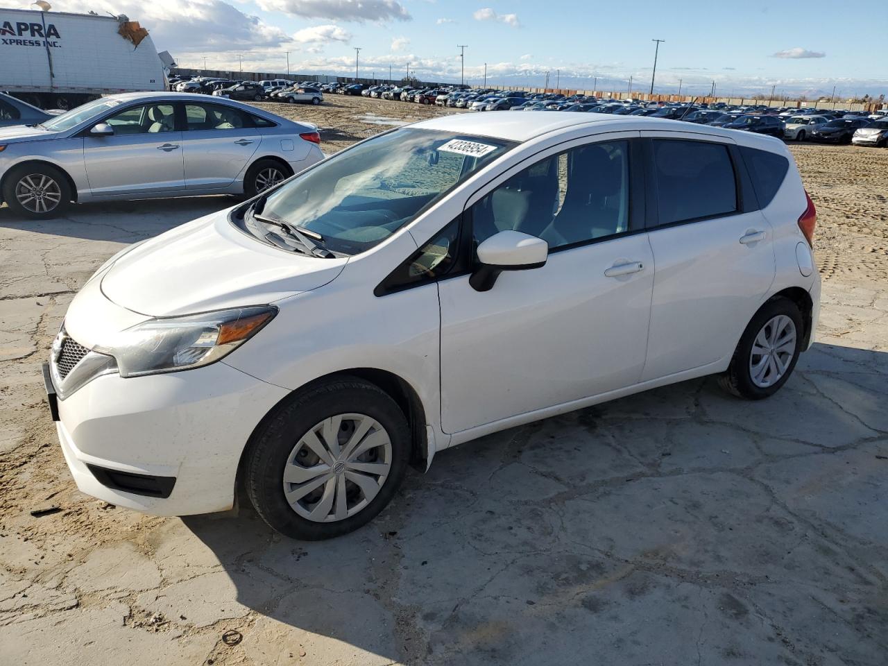 nissan versa 2018 3n1ce2cp4jl362018