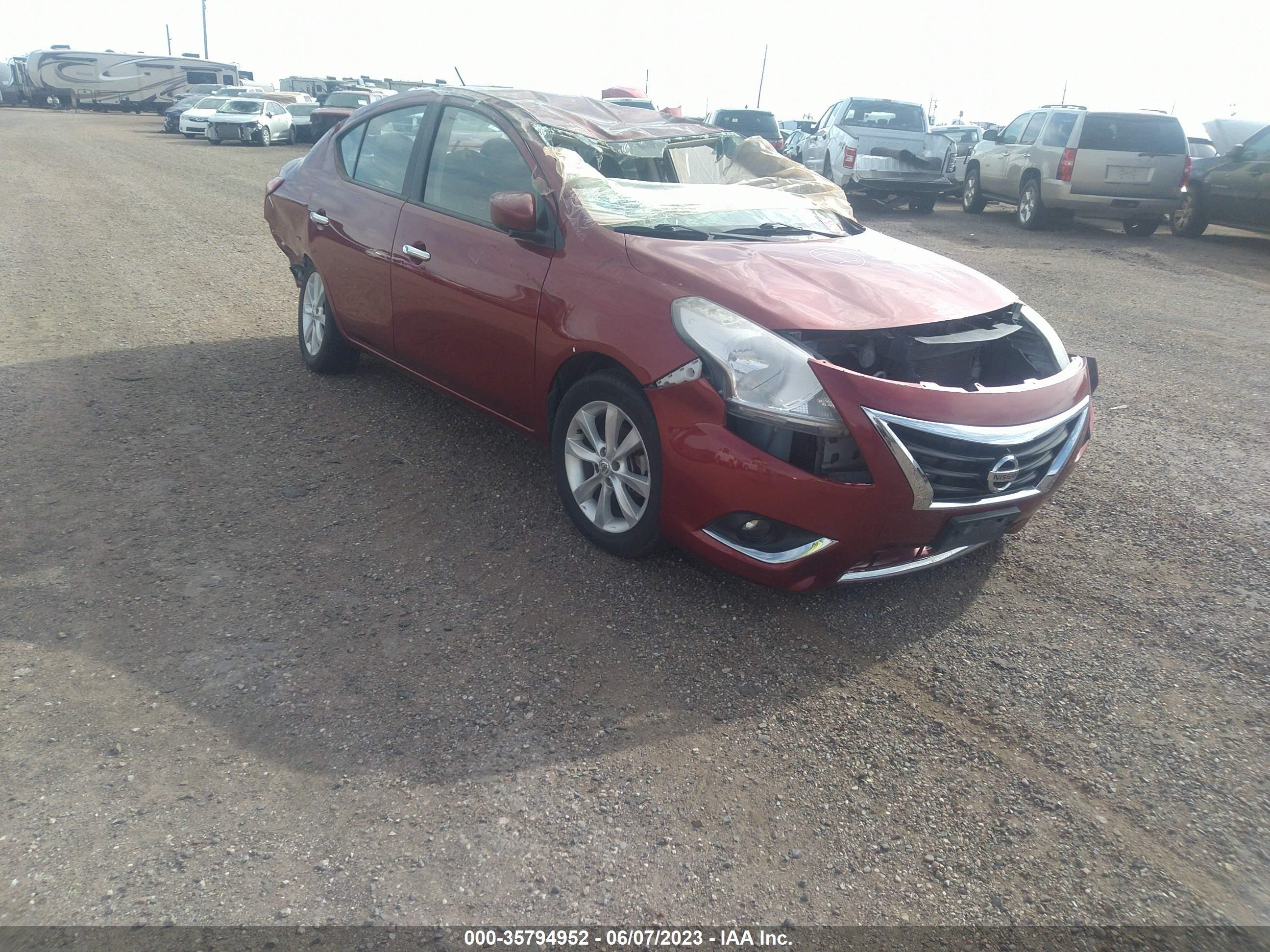 nissan versa 2016 3n1cn7ad3gl809176