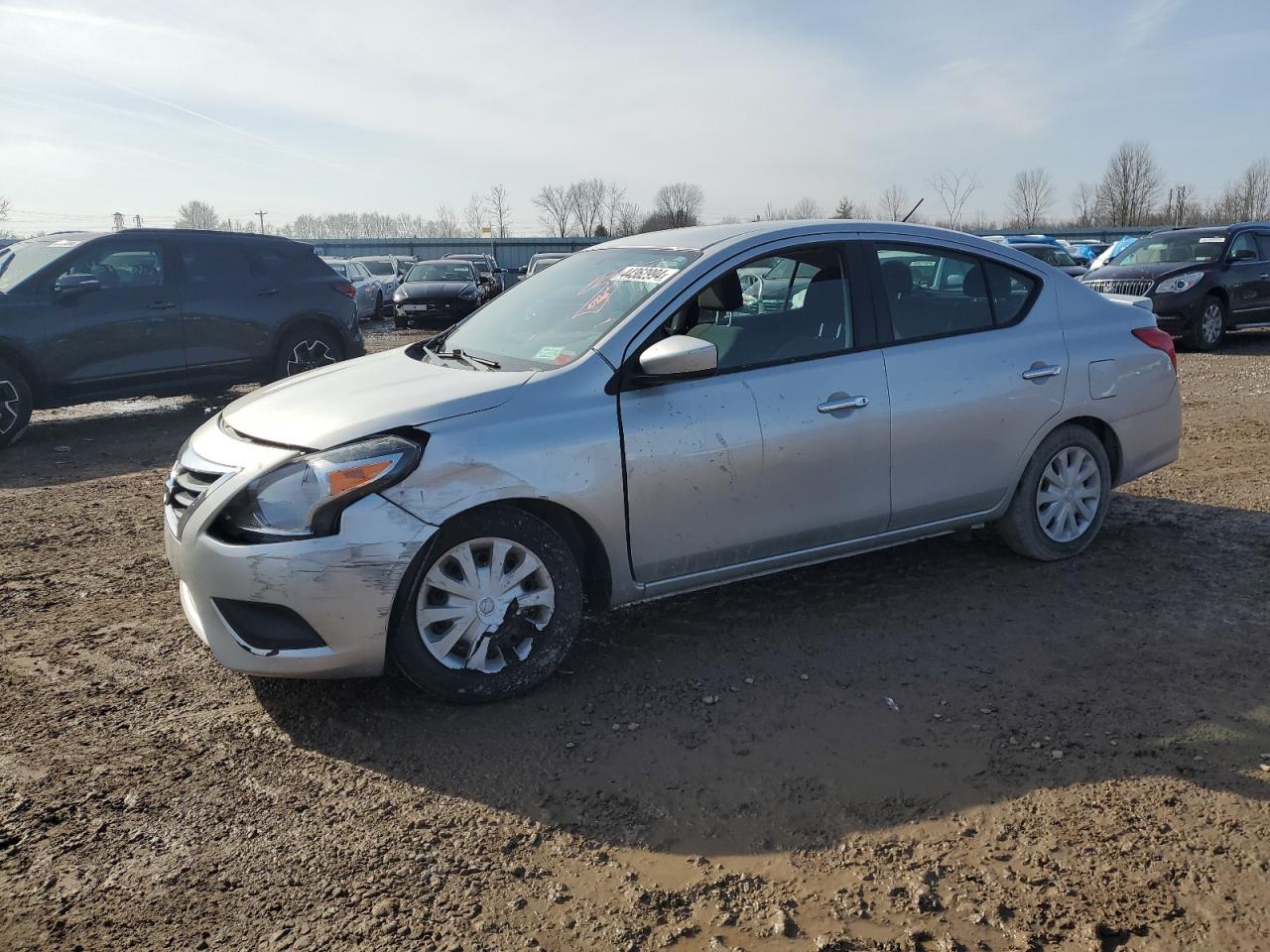 nissan versa 2018 3n1cn7ap0jl813591