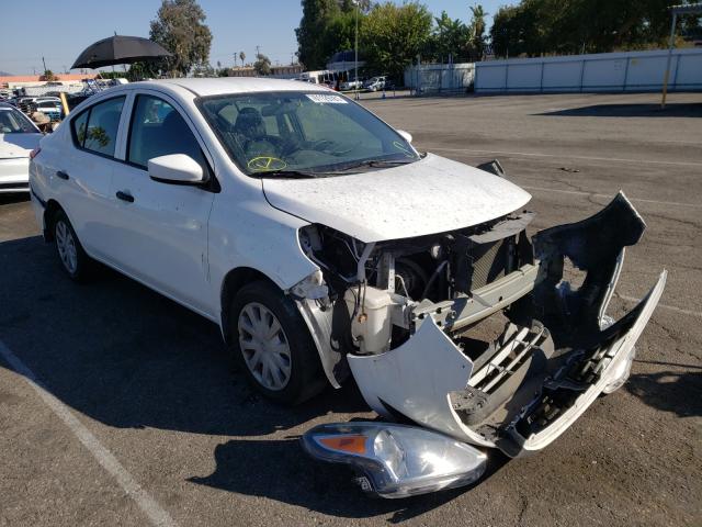 nissan versa s 2018 3n1cn7ap0jl840323