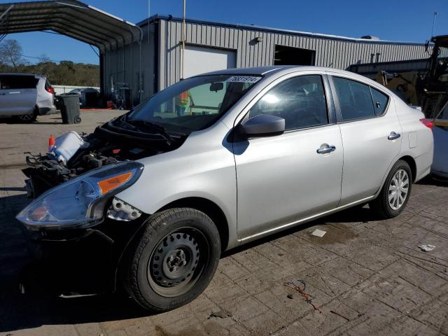 nissan versa s 2018 3n1cn7ap0jl881874