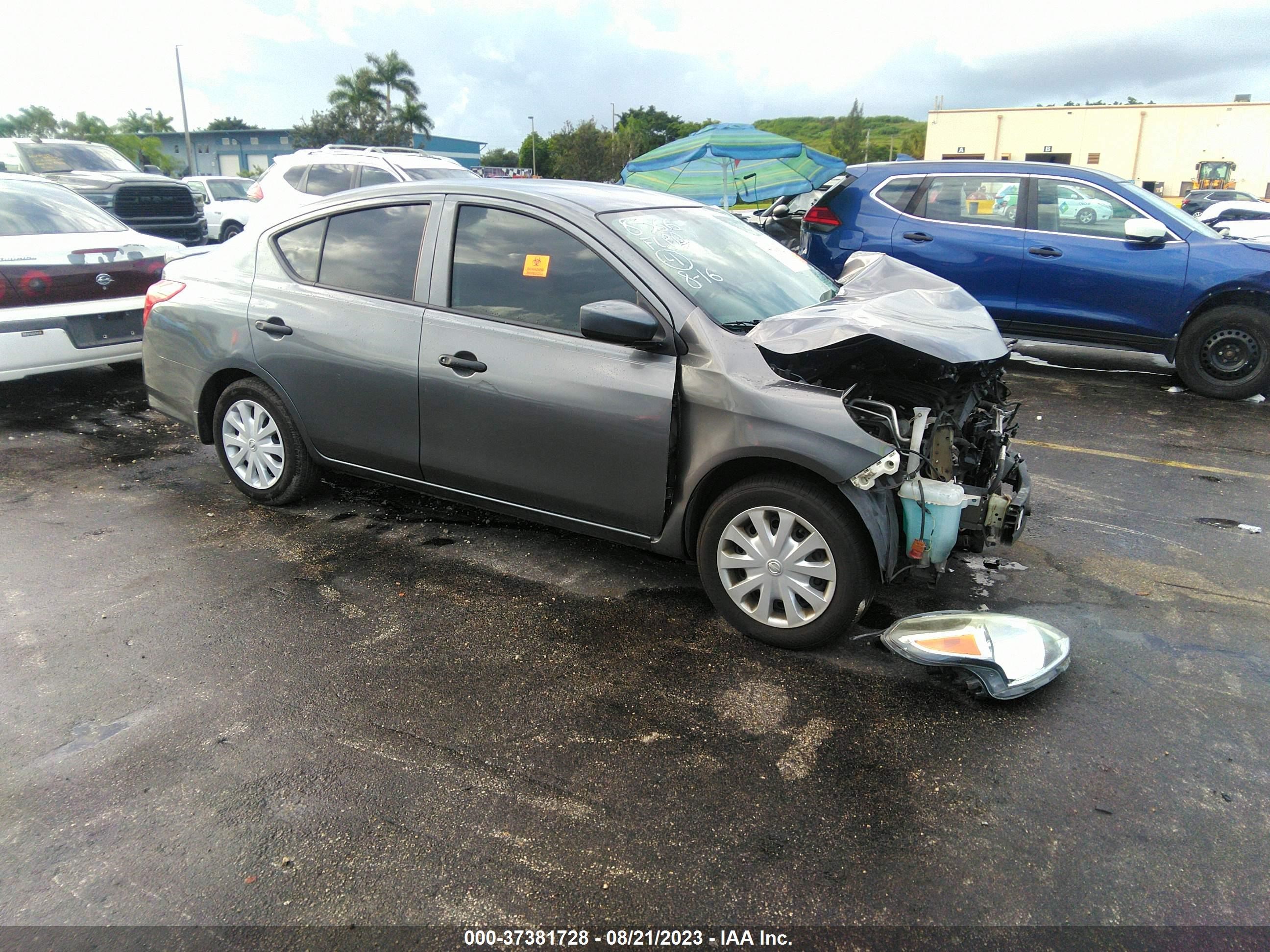 nissan versa 2019 3n1cn7ap0kl828366