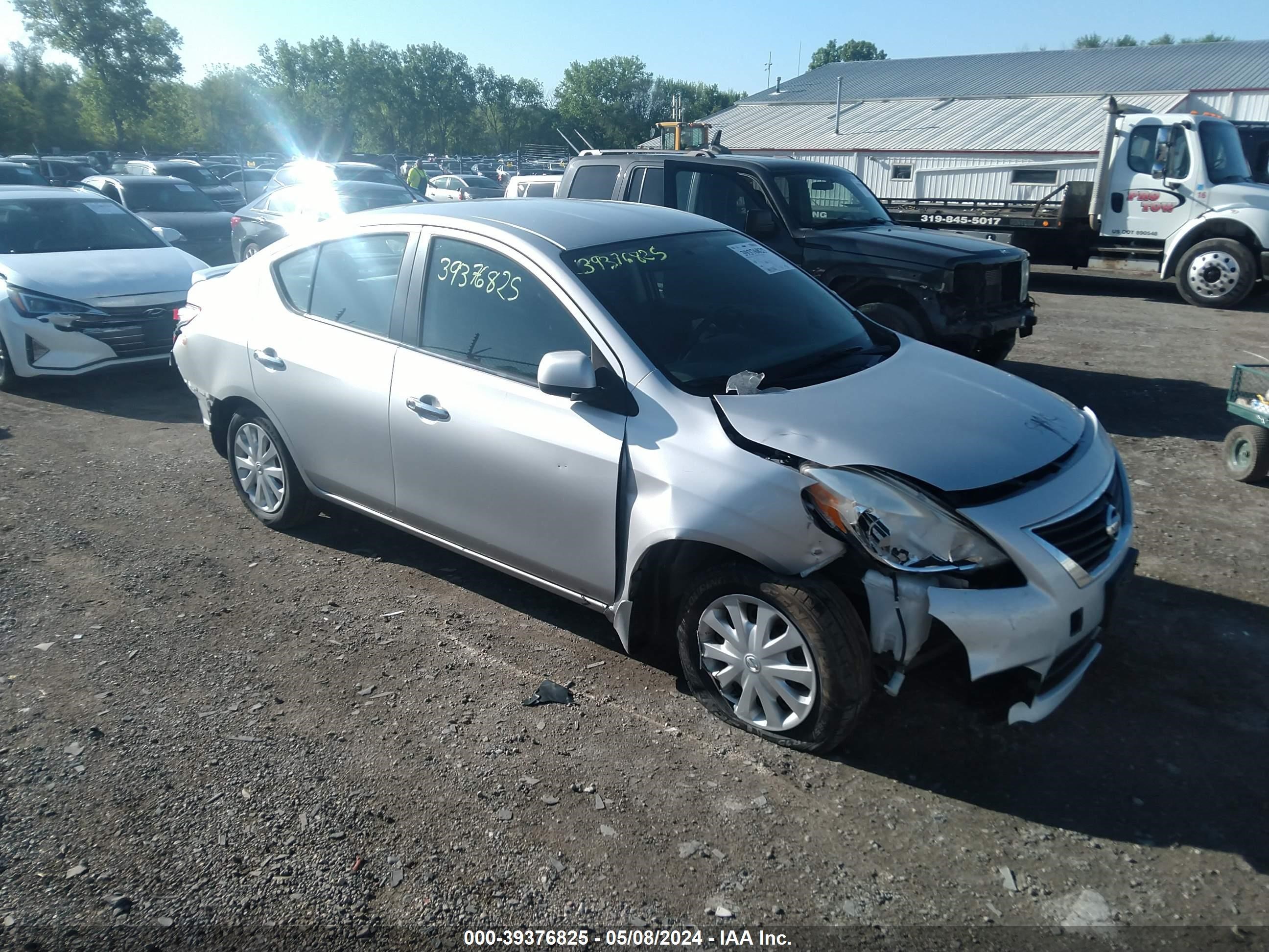 nissan versa 2013 3n1cn7ap1dl865588