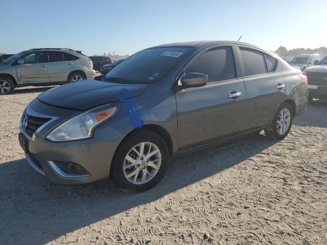 nissan versa s 2018 3n1cn7ap1jl828715