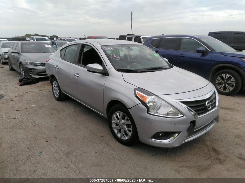 nissan versa 2018 3n1cn7ap1jl867904