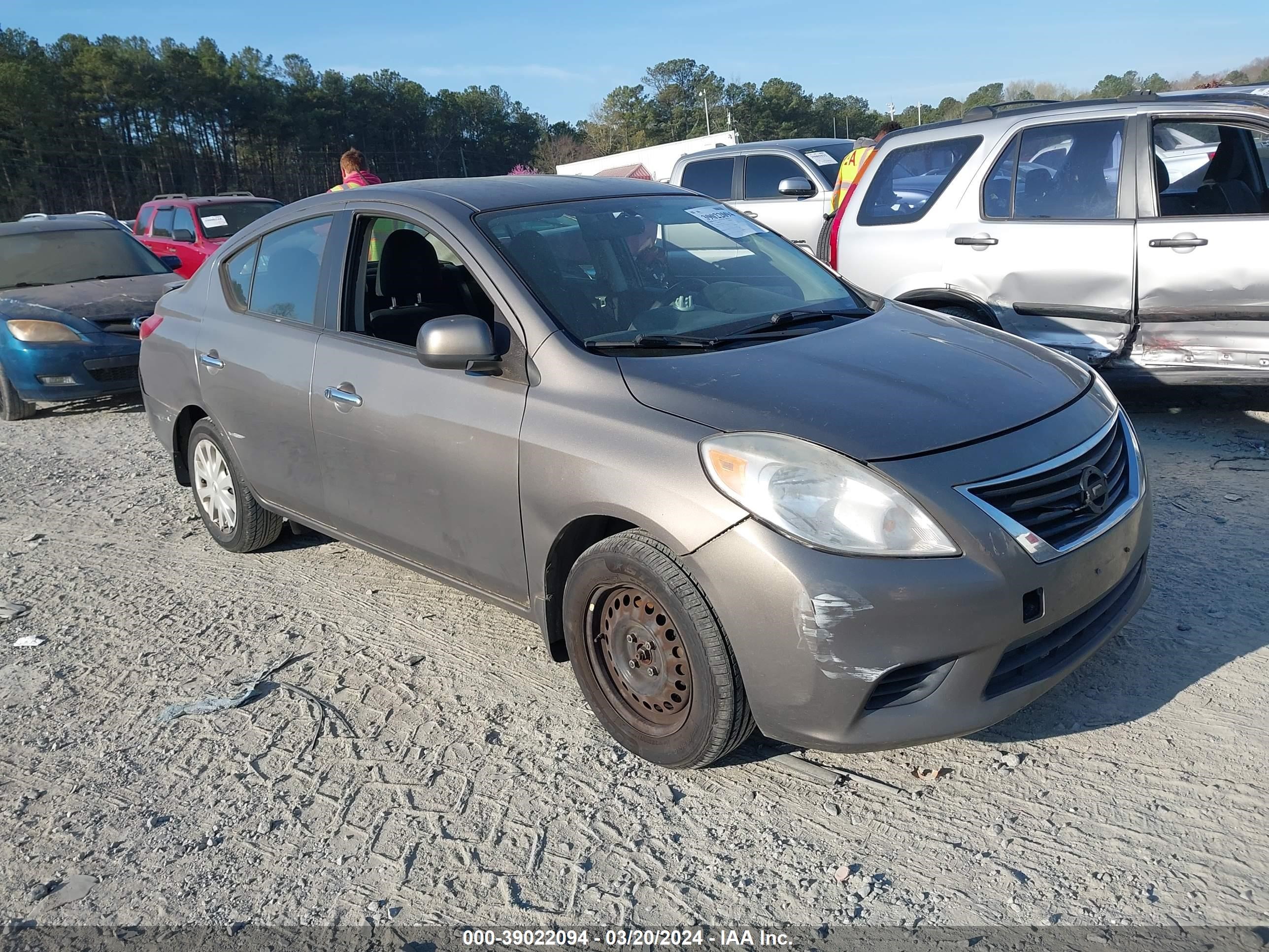 nissan versa 2013 3n1cn7ap2dl873764