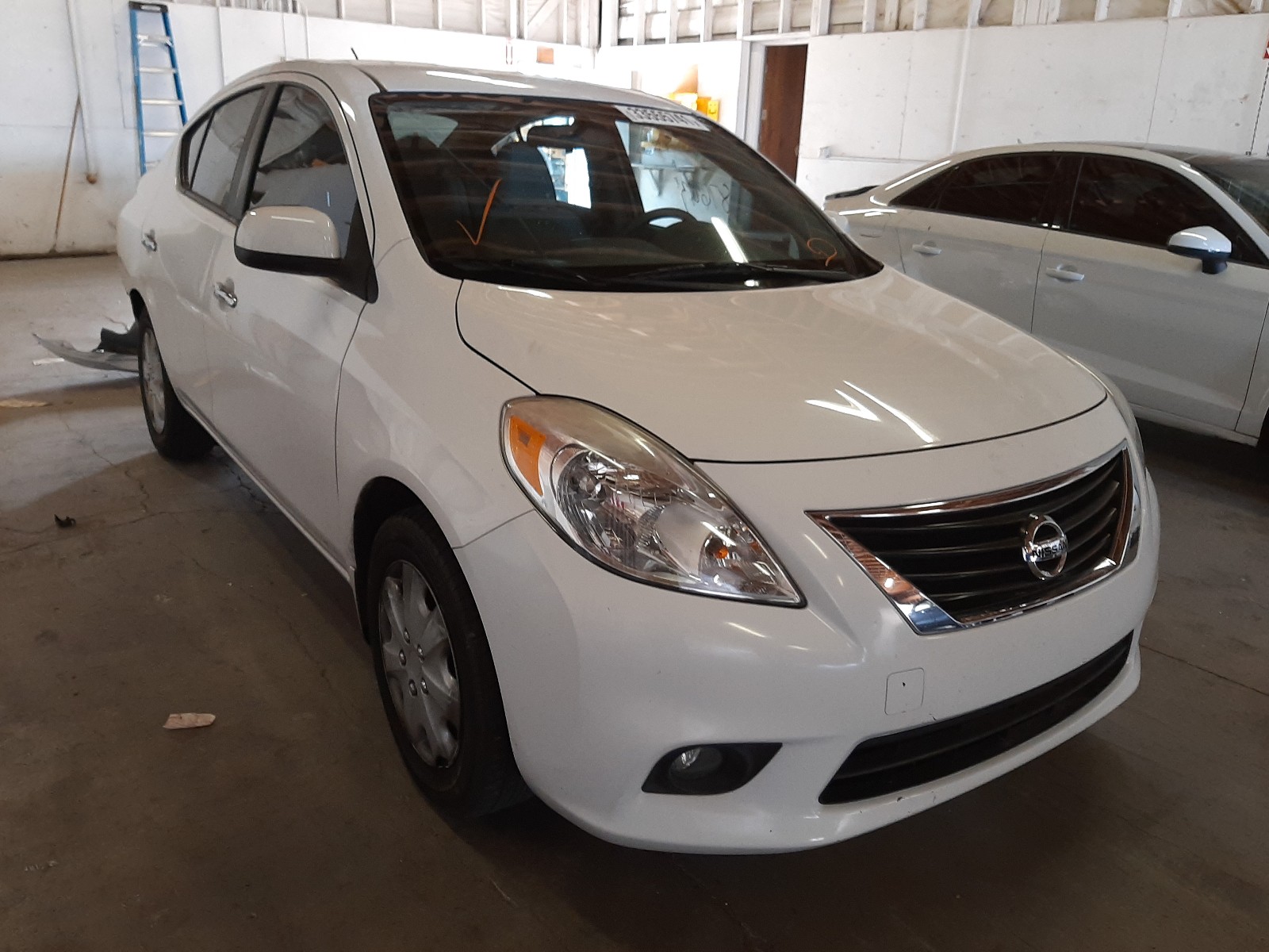 nissan versa s 2013 3n1cn7ap2dl875658