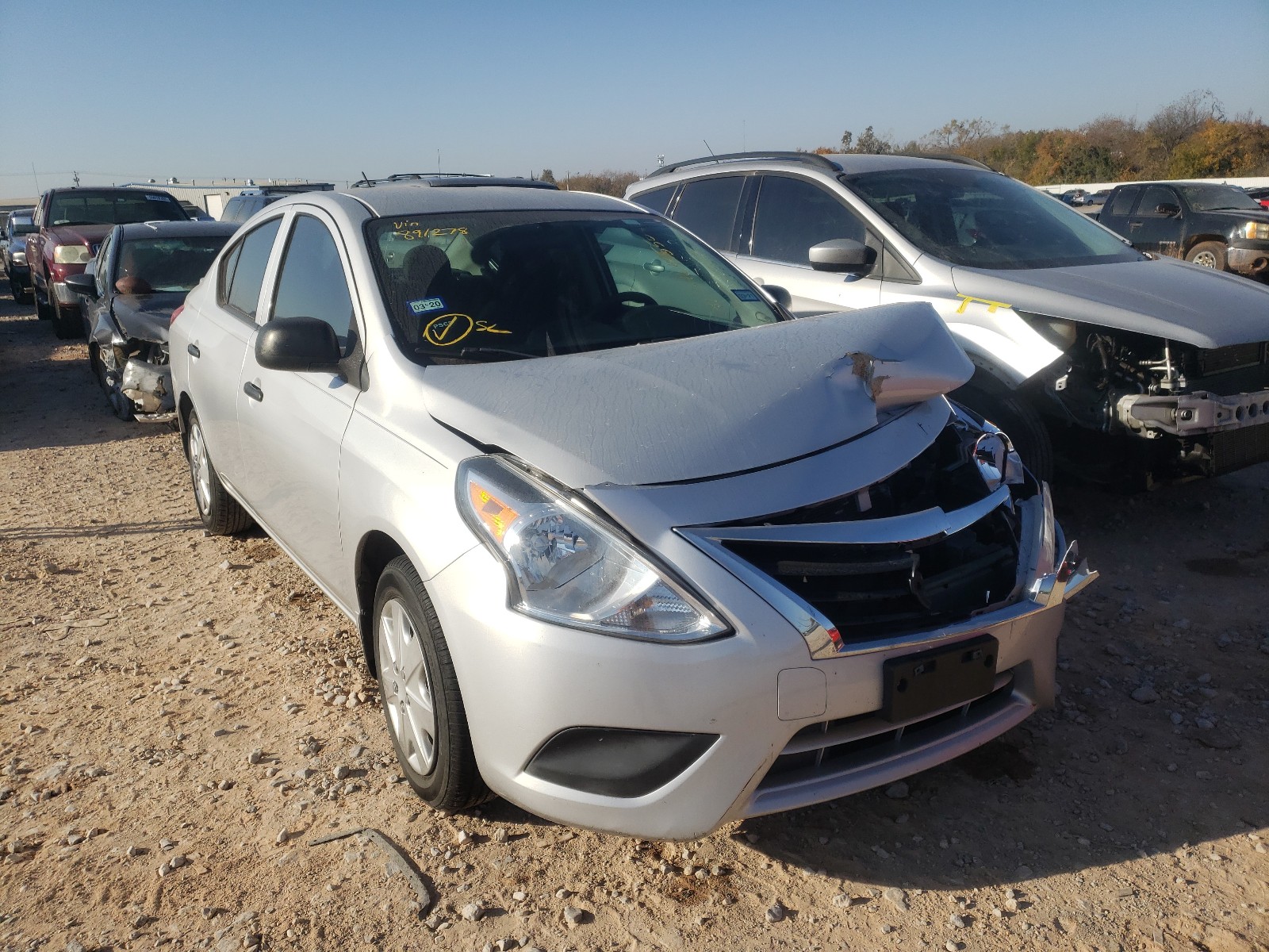 nissan versa s 2015 3n1cn7ap2fl891278