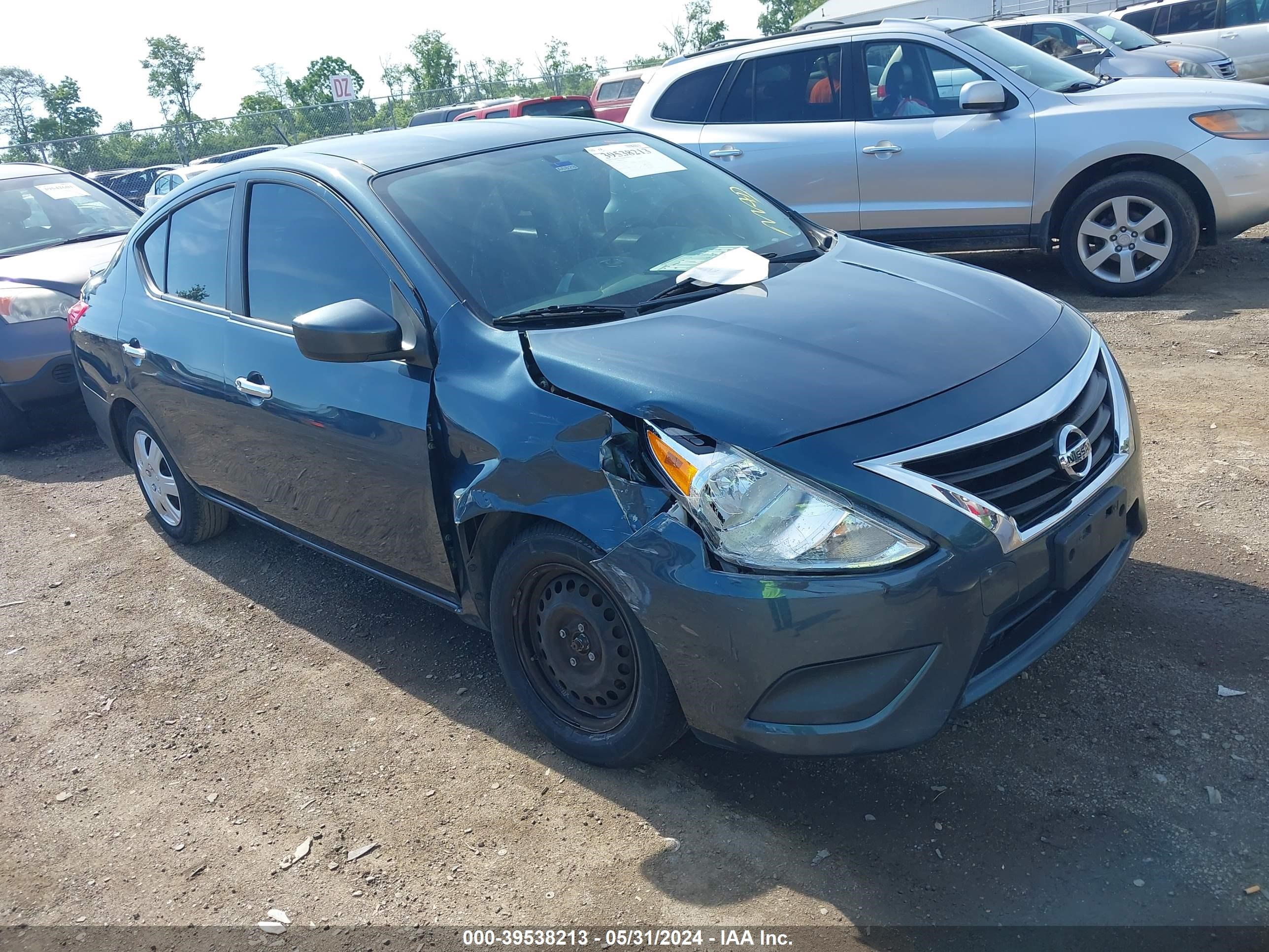 nissan versa 2016 3n1cn7ap2gl810362