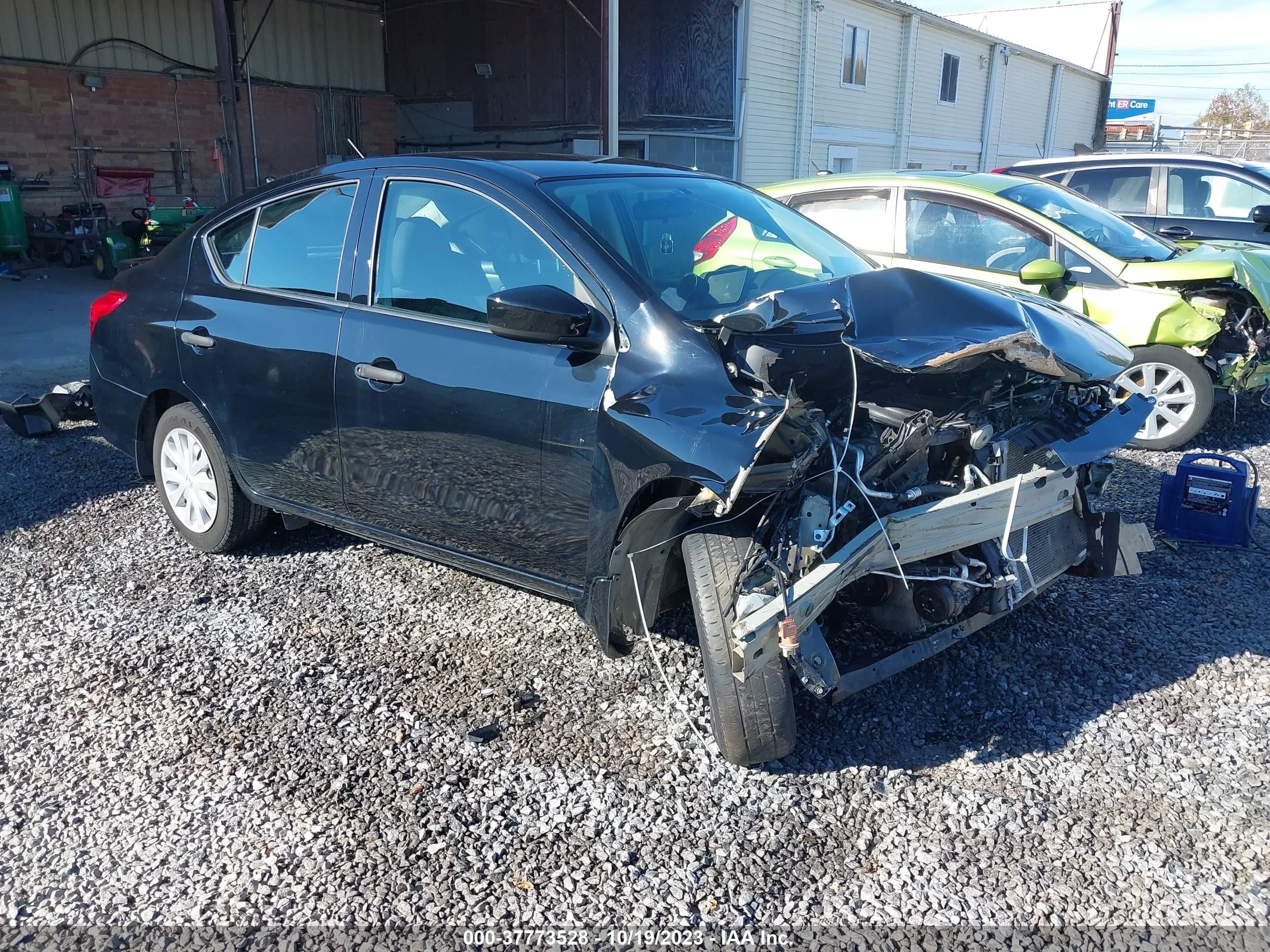 nissan versa 2018 3n1cn7ap2jl803970