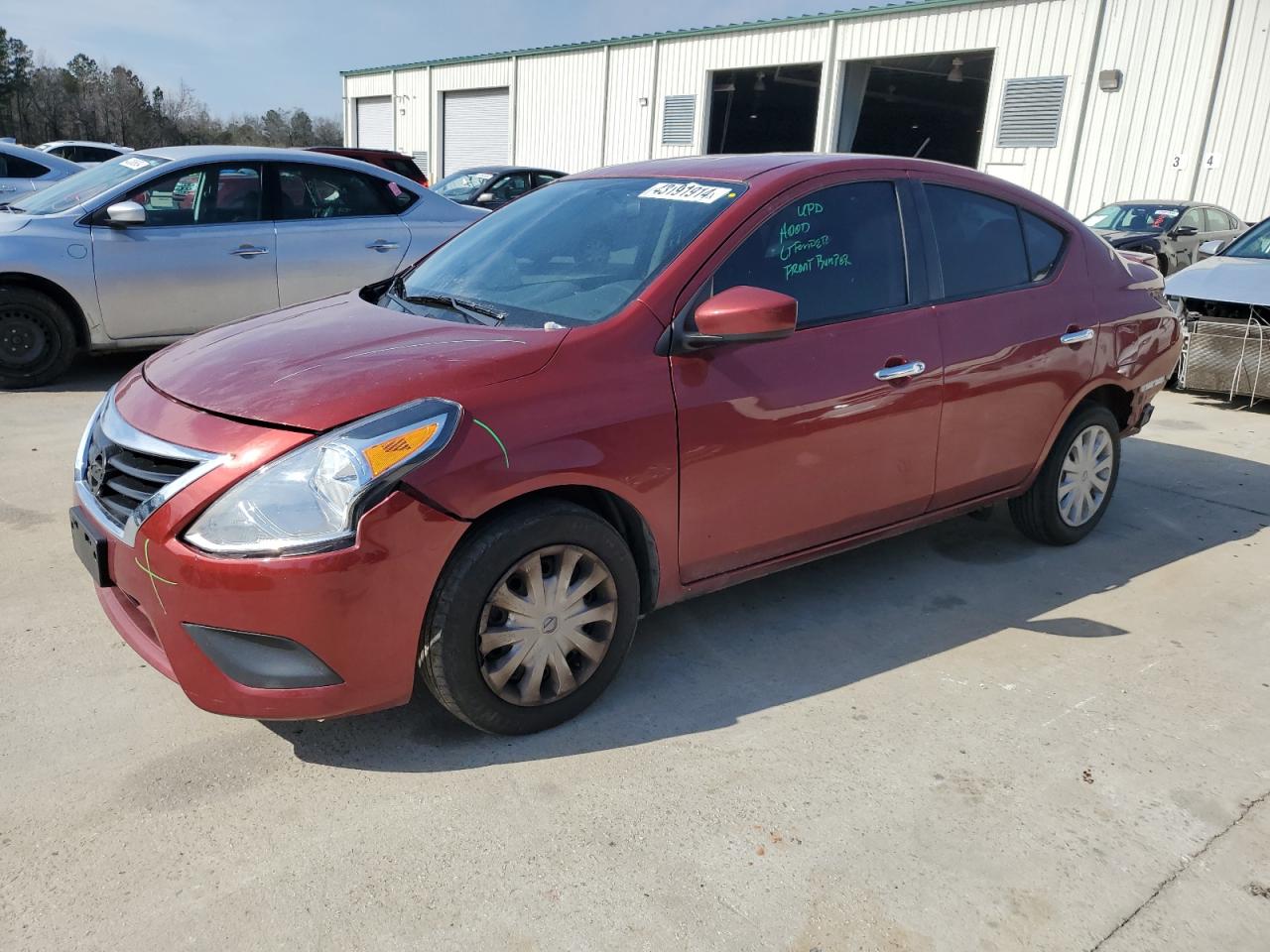 nissan versa 2018 3n1cn7ap2jl812054