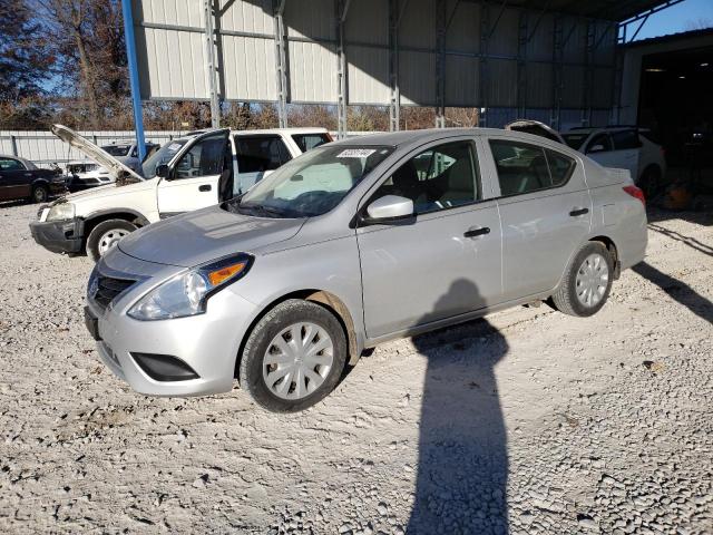 nissan versa s 2018 3n1cn7ap2jl817853