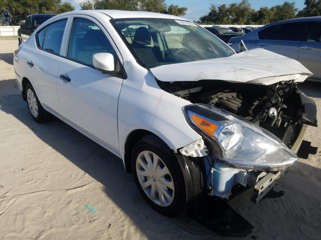 nissan versa s 2018 3n1cn7ap3jl808577