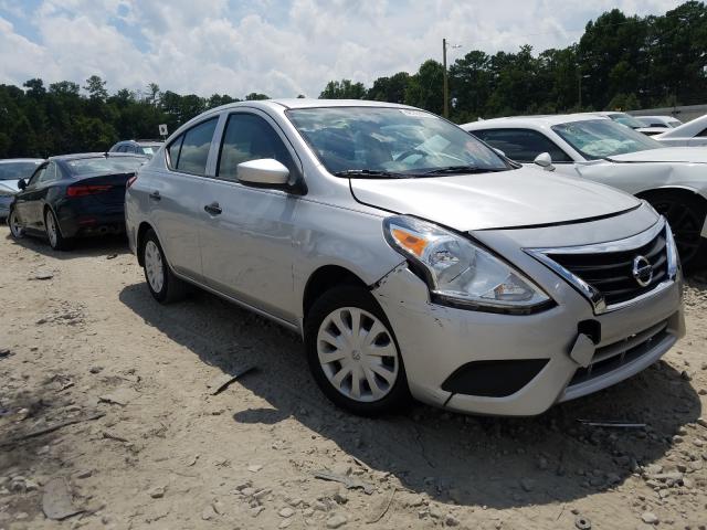 nissan versa s 2018 3n1cn7ap3jl843295