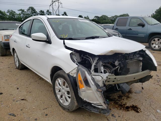 nissan versa s 2018 3n1cn7ap3jl866155