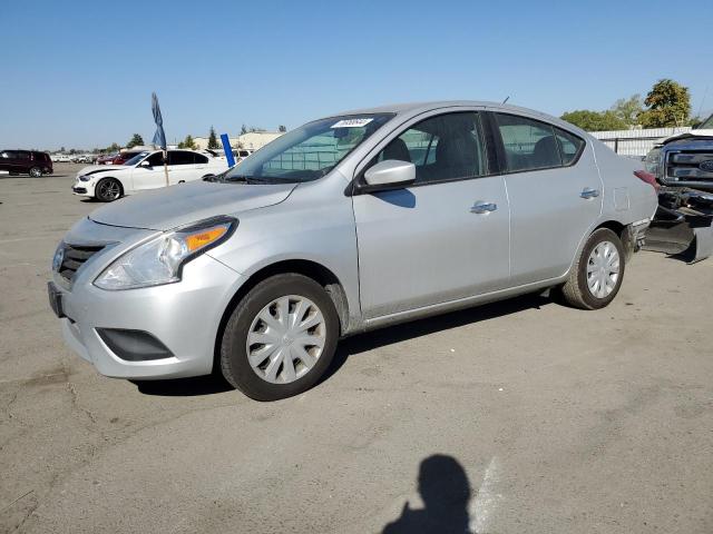 nissan versa s 2018 3n1cn7ap3jl873283