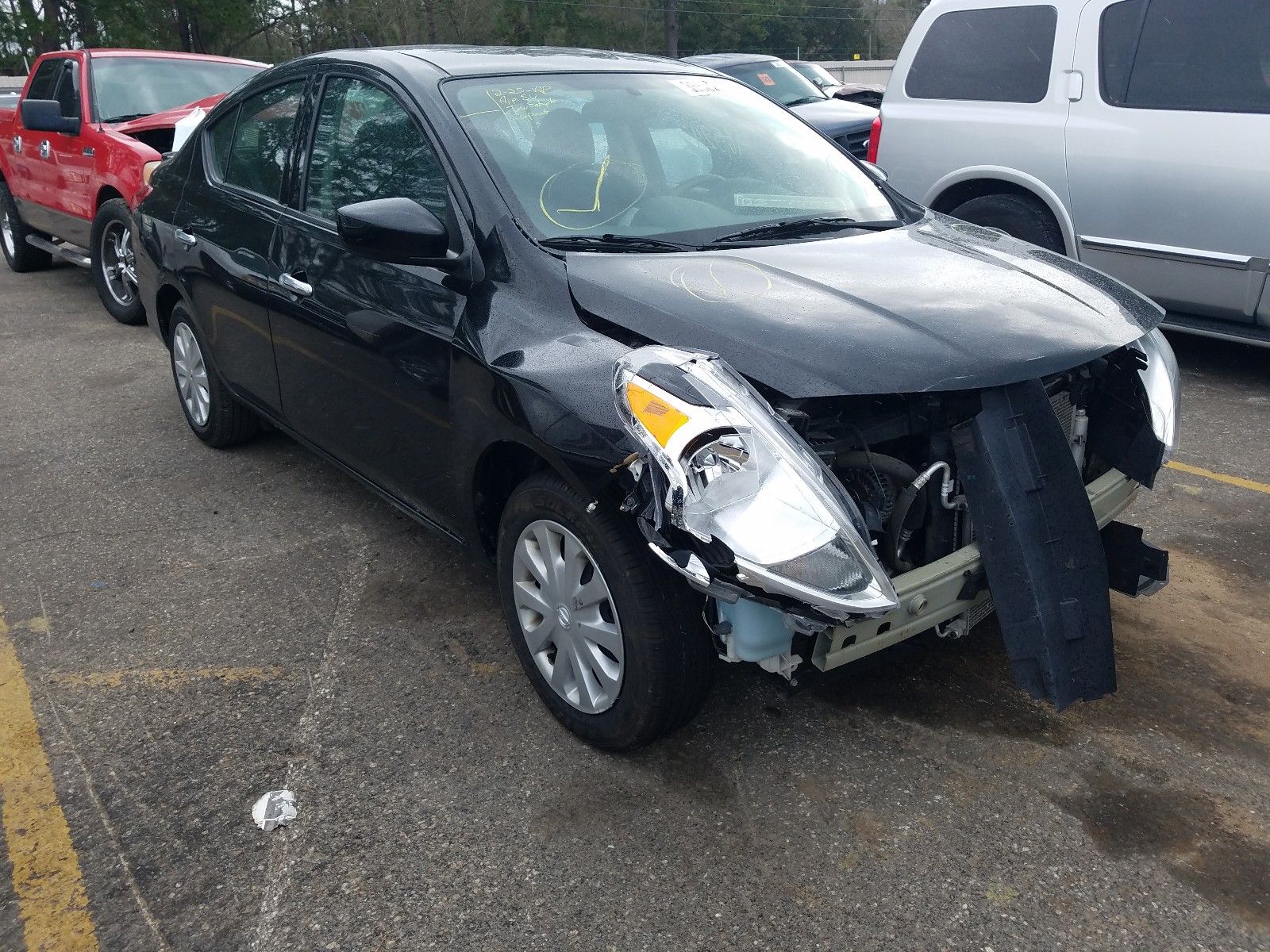 nissan versa s 2018 3n1cn7ap3jl879309