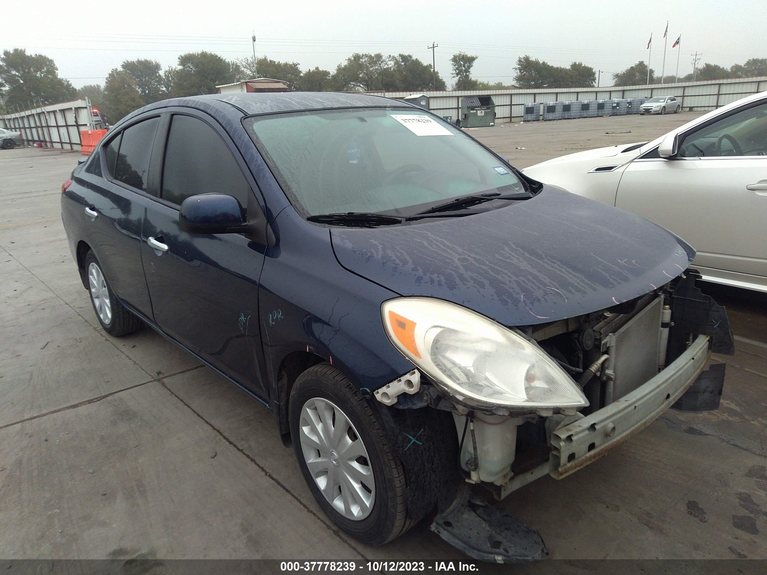 nissan versa 2013 3n1cn7ap4dl872132