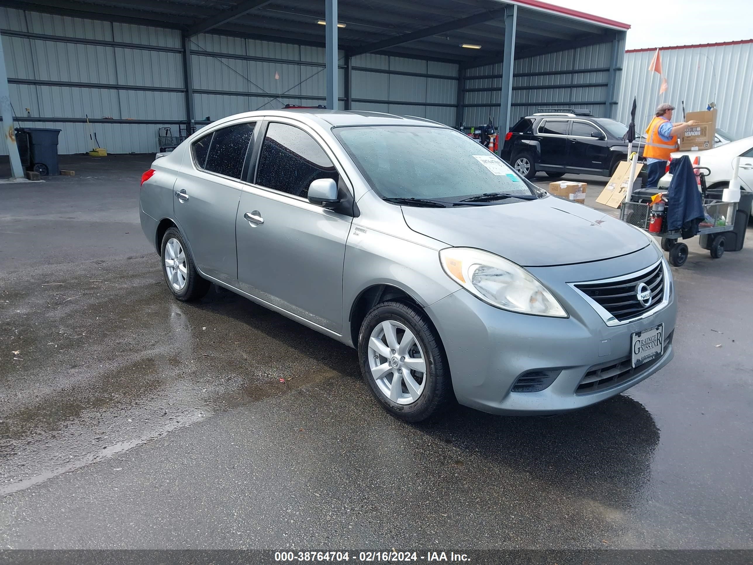 nissan versa 2014 3n1cn7ap4el830772