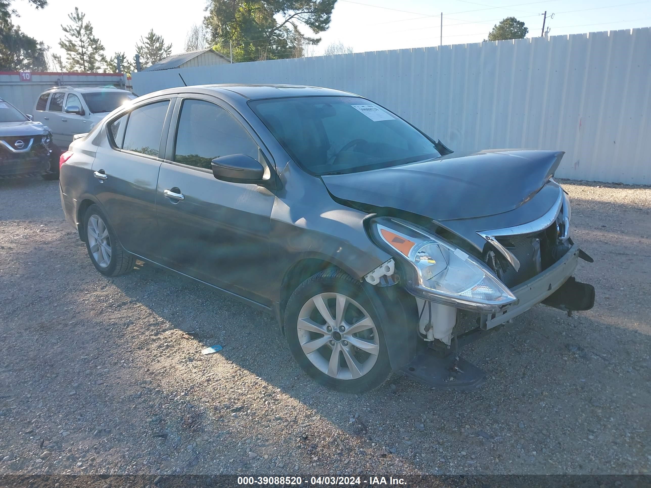 nissan versa 2016 3n1cn7ap4gl883085