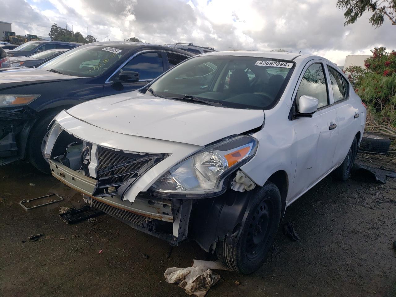 nissan versa 2016 3n1cn7ap4gl913542